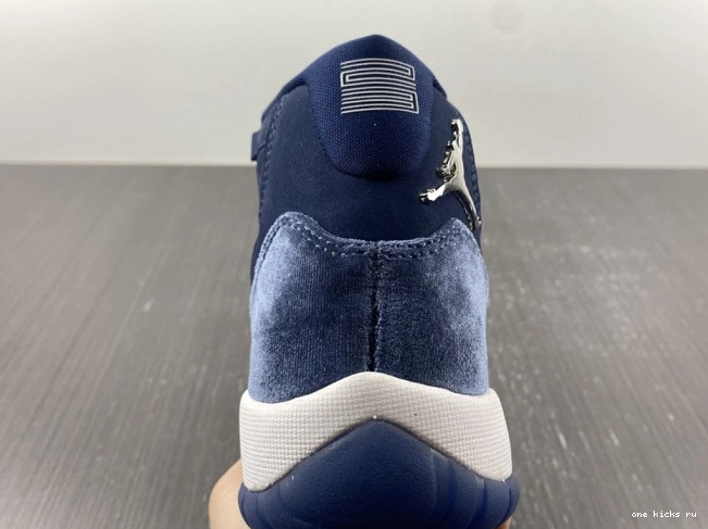 Rep VELVET WMNS AR0715-441 JORDAN MIDNIGHT AIR 11 NAVY 0529